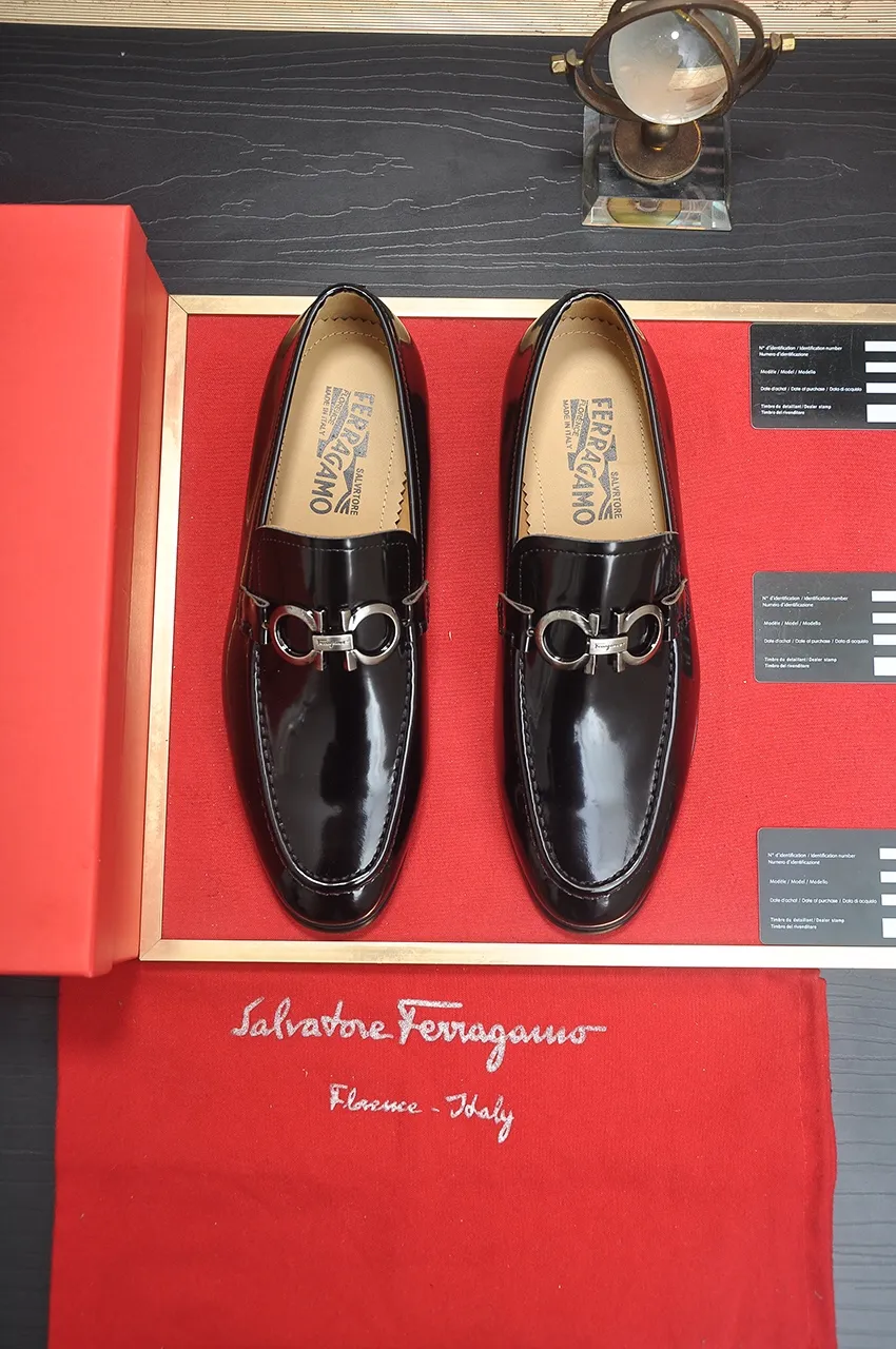 Men's shoes 💰520💶【Ferragamo/Ferragamo】The latest model in the counter. Original imported high-quality cowhide with open sides + imported 🐂 water-dyed cowhide lining + original luxury metal buckle + original combination outsole. No pressure for comparison. 38--45 (45 is custom-made and cannot be returned or exchanged)